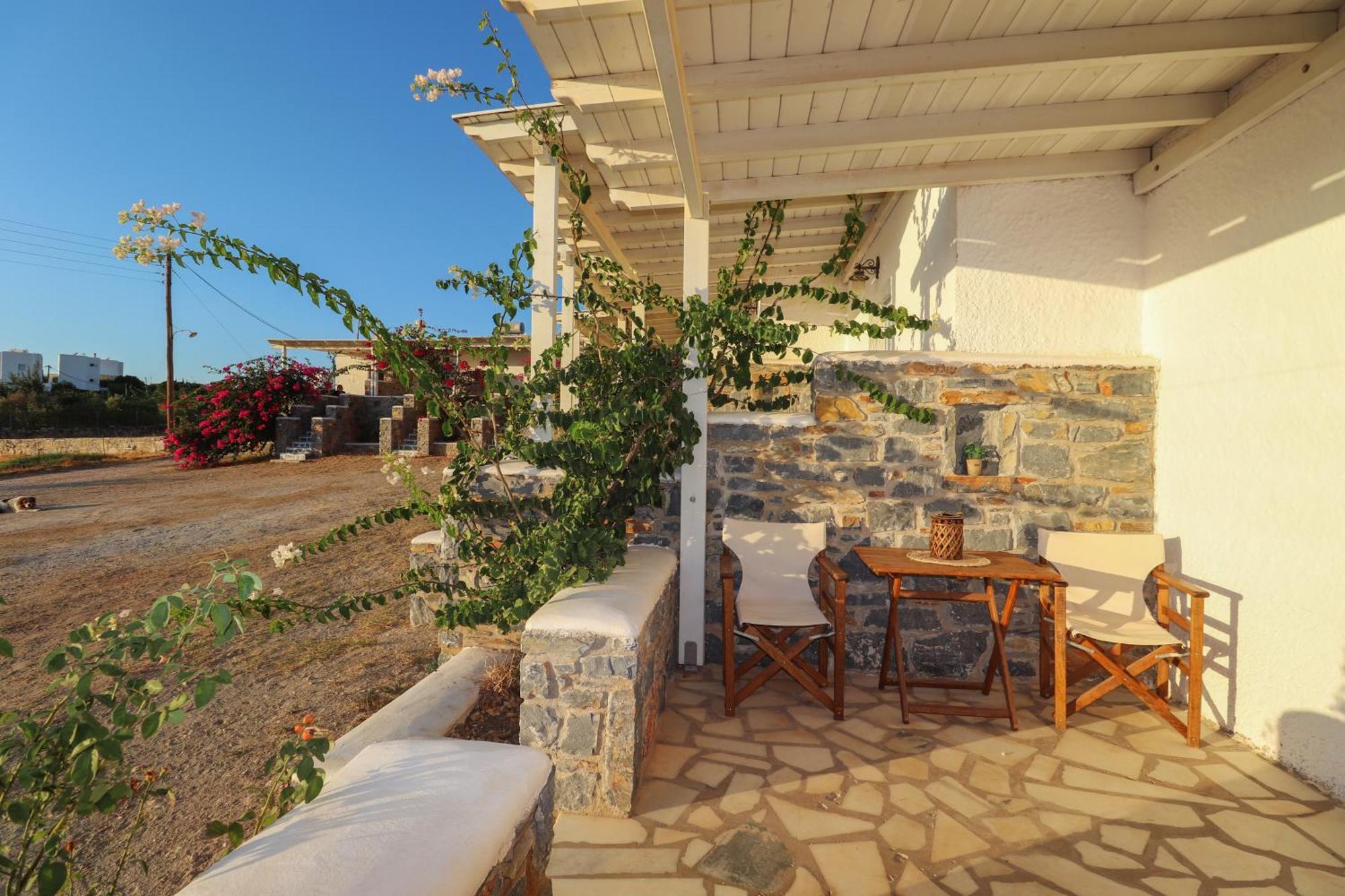 Sunny Studios Naxos Aliko Beach Ngoại thất bức ảnh