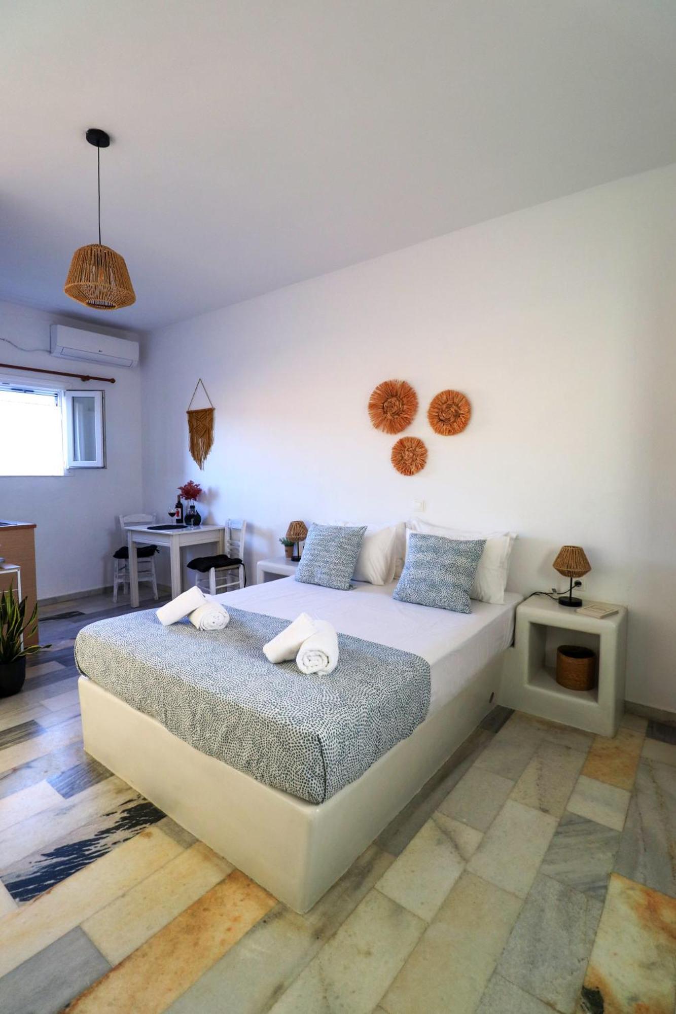 Sunny Studios Naxos Aliko Beach Ngoại thất bức ảnh