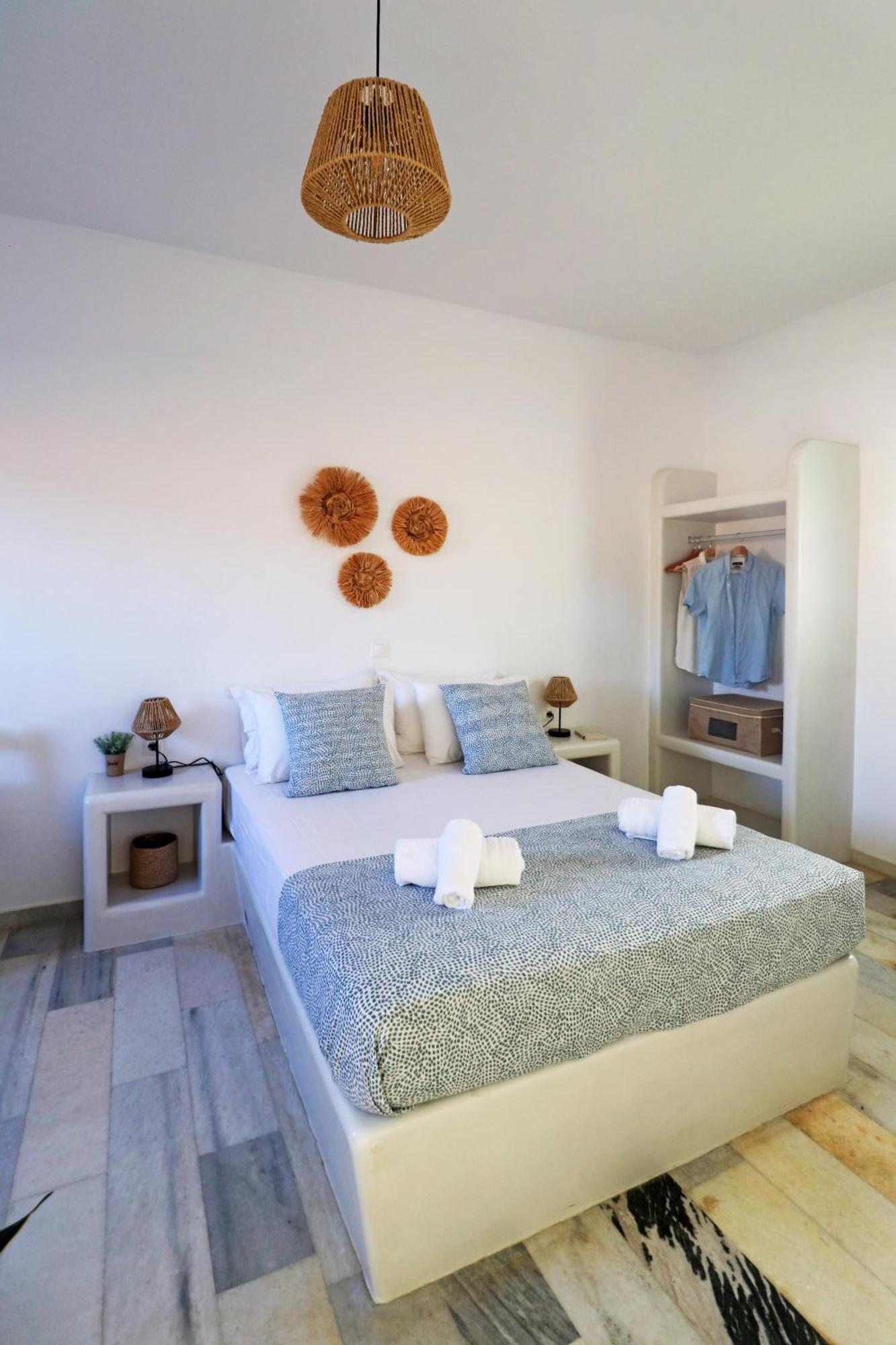 Sunny Studios Naxos Aliko Beach Ngoại thất bức ảnh