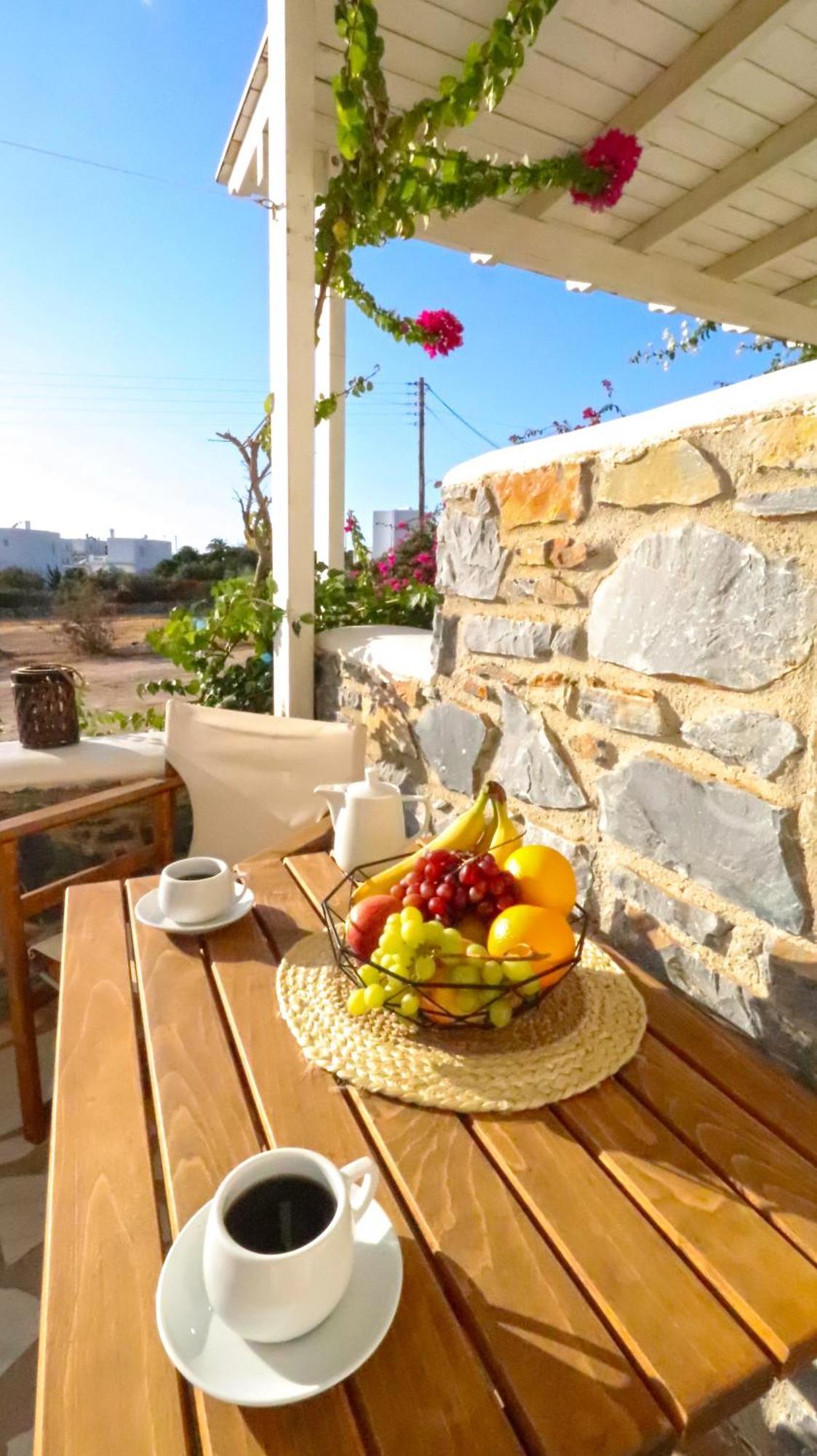 Sunny Studios Naxos Aliko Beach Ngoại thất bức ảnh
